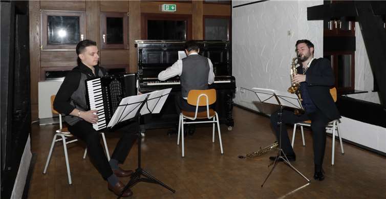 Vadim Baev (li.) und Xavier Larsson spielen mit Leidenschaft.Fotos: CEW