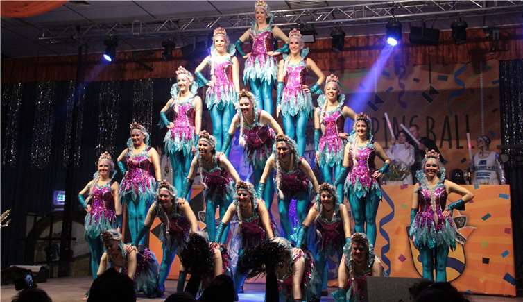 „Vajana“ und die glitzernde Unterwasserwelt dargeboten NCV-Showballett. Fotos: MFU