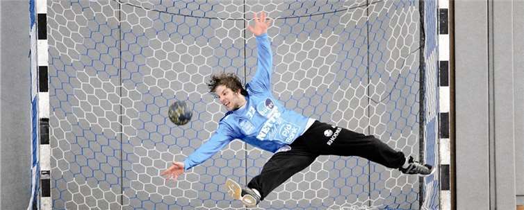 Valentin Inzenhofer hechtet künftig wohl im Kölner Raum nach dem Ball. RW