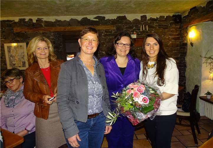 Valentina Kerst referierte beim Martinsgansessen von Ministerin Andrea Nahles über die Digitalisierung der Arbeitswelt. privat