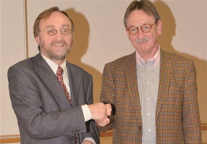 VdK-Kreisvorsitzender Hans Werner Kaiser (l.) und Dr. Fredy Bertram.  privat