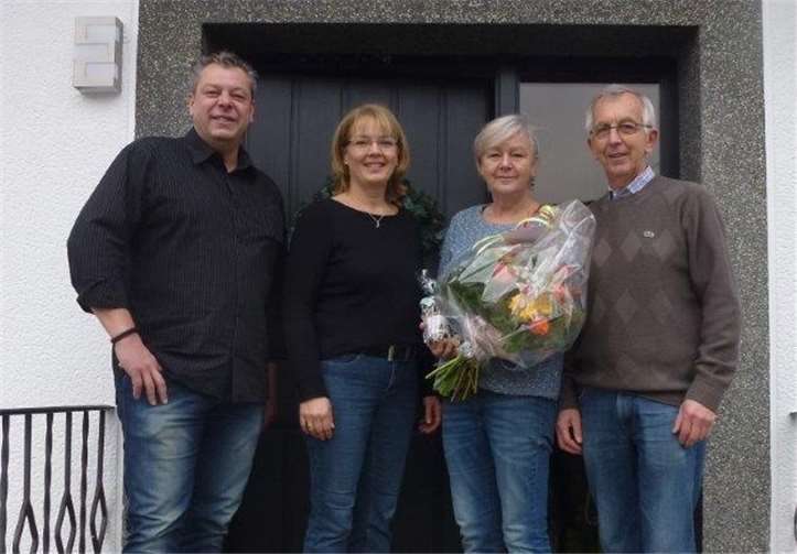 Verabschiedung der bisherigen Ersten Vorsitzenden, v.l.: Norbert Mandt, Dagmar Specht, Uschi Brandenburg und Hubert Schragen.