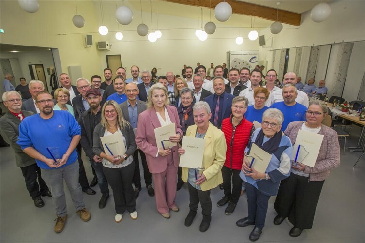 Verbandsbürgermeister Hans-Werner Breithausen hatte zum elften Ehrenamtstag der Verbandsgemeinde Rengsdorf-Waldbreitbach eingeladen. Foto: privat