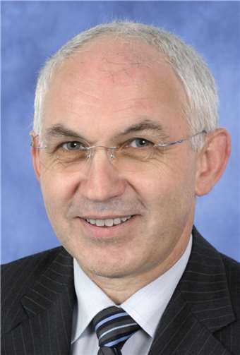 Verbandsbürgermeister Hermann-Josef Romes übergibt 2014 sein Amt.  privat