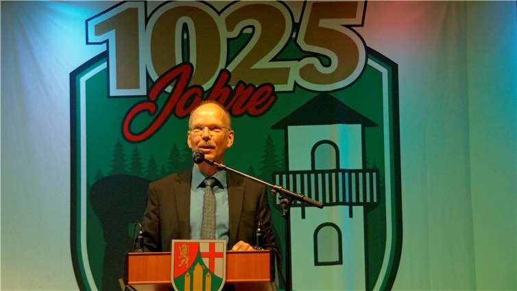 Verbandsbürgermeister Thilo Becker dankte allen Bürgerinnen und Bürgern für ihr Engagement. Fotos: MIH