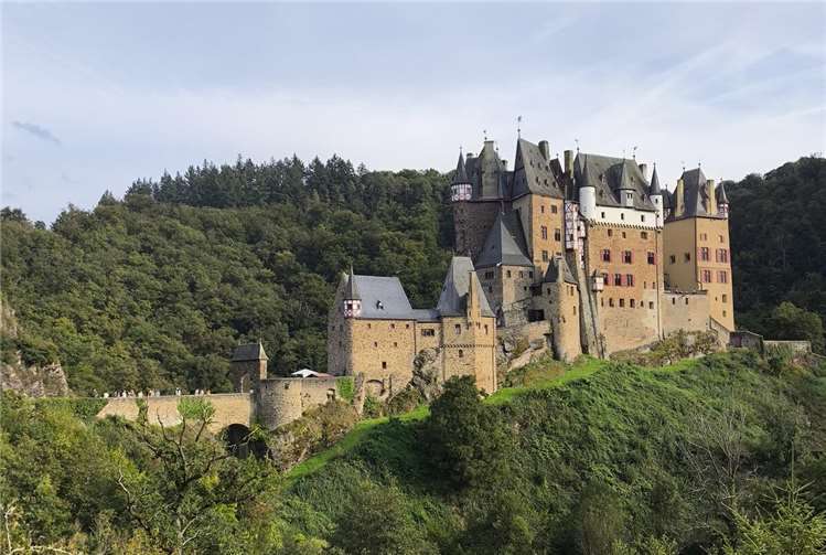 Verborgener Schatz im Elztal: Die Burg Eltz, die nie zerstört wurde.Foto: SvM