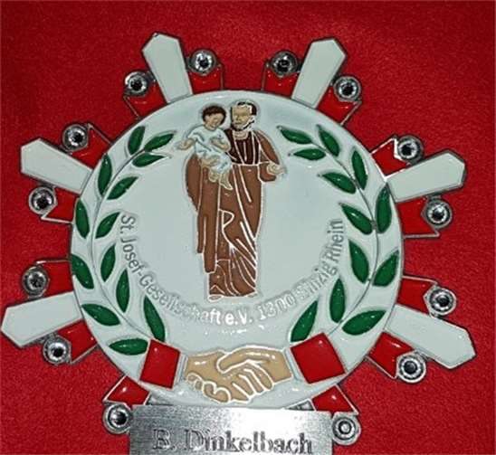 Verdienstmedaille für Berni Dinkelbach.