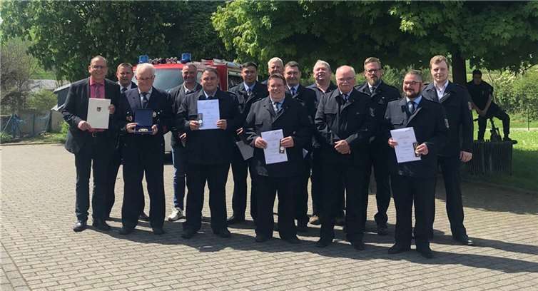 Verdiente Feuerwehrkameraden wurden geehrt. Foto: privat