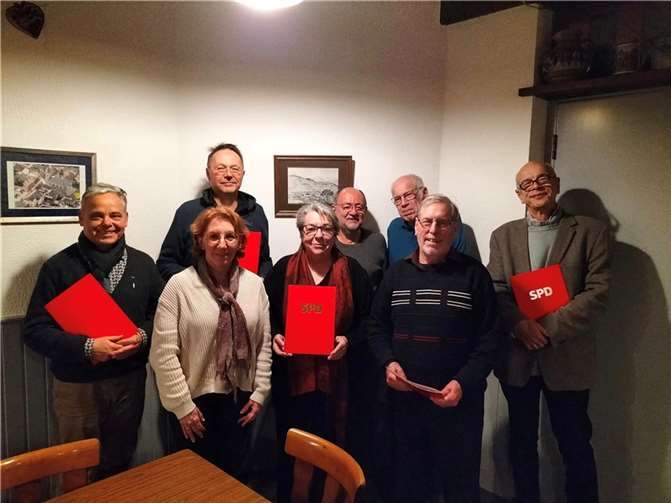 Verdiente Genossinnen und Genossen wurden für ihre langjährige Mitgliedschaft geehrt.  Foto: SPD OV Sinzig