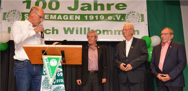 Vereinsinterne Ehrung (v.l.): Florian Gottschalk, Hans-Jakob „Jackie“ Güttes, Hans „Cem“ Meyer und Paul Schuster.