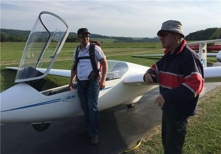 Vereinsmitglied Andreas vor seinem ersten Alleinflug. Privat