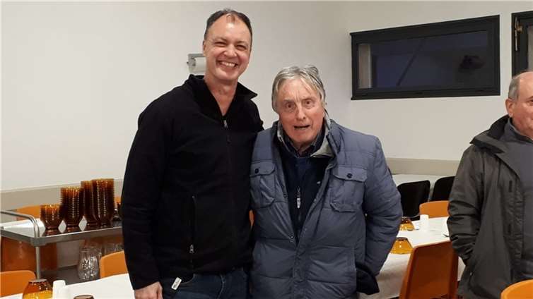 Vereinsvorsitzender Frank Matthies mit Jean Paul Nesson von Freundeskreis Bendorf-Yzeure.