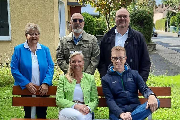 Vereinsvorstände Anne Schumann-Dreyer, Michael Keutgen, Anja Gross-Kölsch, Thorsten Schneider und Thorsten Henke.  Foto: Karthäuser Bürgerverein