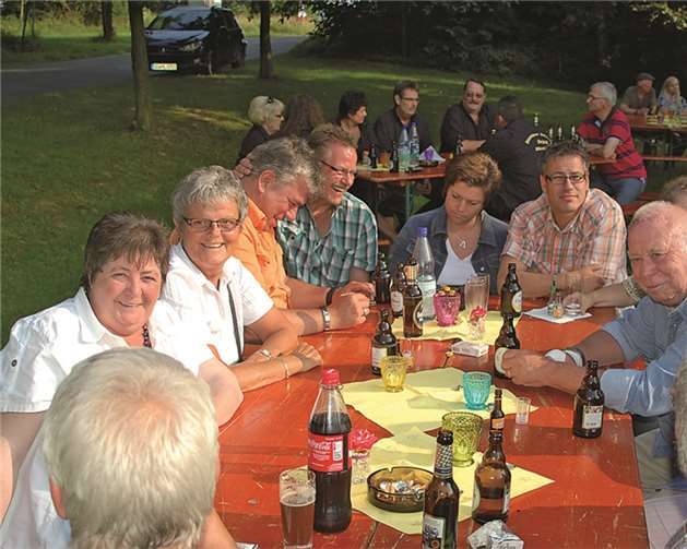 Vergnüglich und gesellig ging es zu beim Grillfest des Prinzenclubs Rheinbach. privat