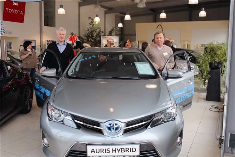 Verkaufsberater Manfred Wohlgemuth (l.) und Geschäftsführer Thomas Maur bieten eine kompetente Beratung.RERE