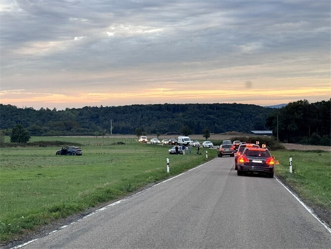 Verkehrsbehinderungen nach Unfall auf der L82