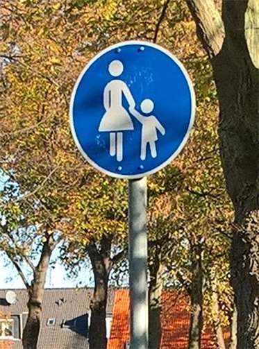 Verkehrsschild Nr. 239.Fotos: privat