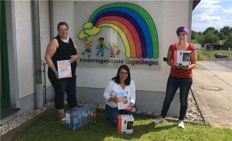 Verkehrszeichen, Verkehrshütchen und Verkehrsampeln wurden durch den Förderverein beschafft.Foto: privat