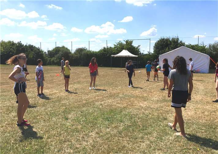 Verschiedene Aufführungen sorgten für eine abwechslungsreiche Zeit.
