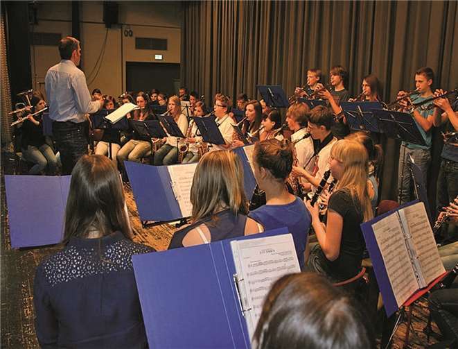 Verschiedene Gruppierungen boten Songs aus unterschiedlichen Musikrichtungen und mit sehr unterschiedlichen Instrumenten.privat