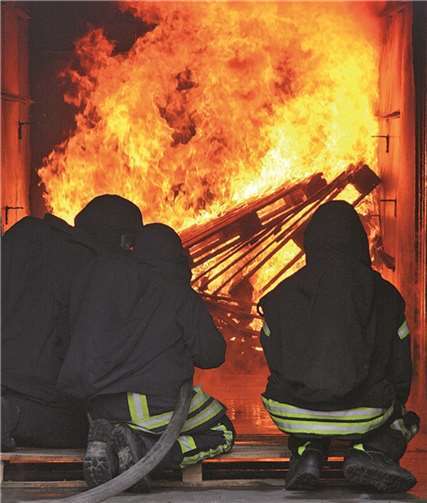 Verschiedene Löschtechniken wurden einstudiert.