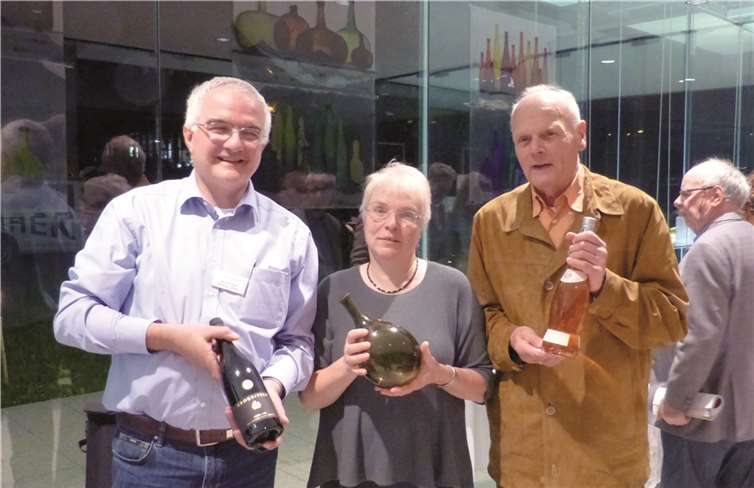 Verschiedenste Weine wurden verköstigt.