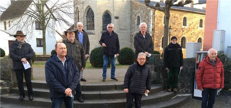 Vertreter aller ausgezeichneten Projekte mit Gregor Noll und Bürgermeister Günter Hirzmann.Fotos: privat