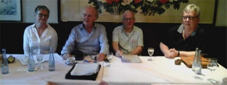 Vertreter der Christlich Demokratischen Arbeitnehmerschaft (CDA) des Kreises Neuwied, Vertreter der Kath. Arbeitnehmerbewegung St. Matthias und der Kolping Neuwied trafen sich zur Diskussion.PRivat