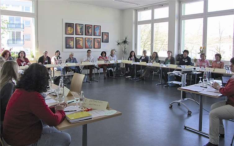Vertreter der Neuenahrer Grundschulen und Kitas haben den Fachtandem auf den Weg gebracht.privat