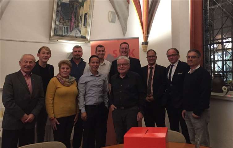 Vertreter der SPD und der SGK trafen sich mit dem Mainzer Oberbürgermeister Michael Ebling (SPD) zum Kamingespräch.privat