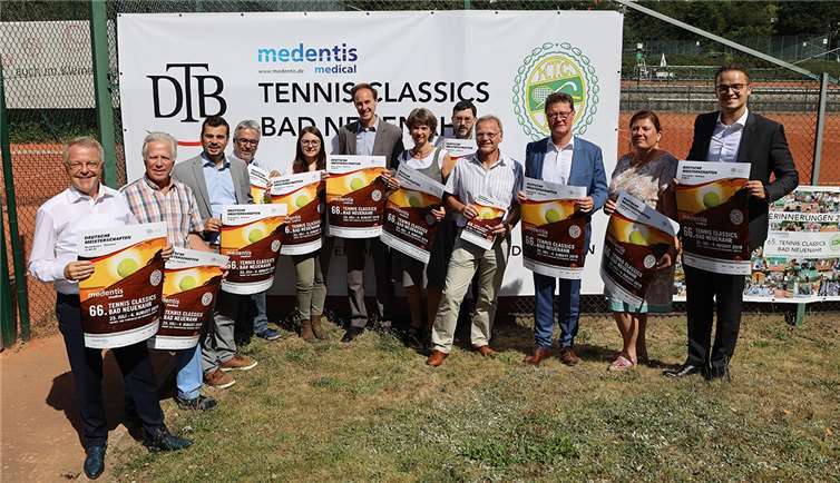 Vertreter des HTC und die Sponsoren der Deutschen Seniorenmeisterschaft trafen sich zu einer Pressekonferenz.Foto: Anka Floßdorf