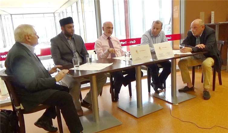 Vertreter des Judentums, des Islams und des Christentums tauschten sich aus. Foto: privat