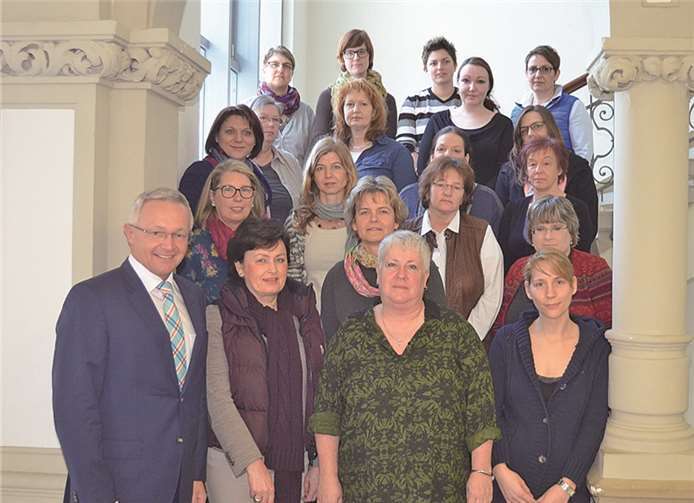 Vertreter von Alten- und Pflegeeinrichtungen des Landkreises, die an den Vorbereitungen zur Vergabe des Hygienesiegels des MRE-Netzes teilnehmen, trafen sich zum Erfahrungsaustausch im Kreishaus. privat