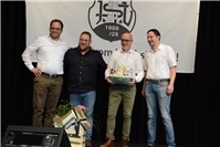 Vertreter von allen Nachbarvereinen, mit denen der JSV ei ne Spielgemeinschaft p...