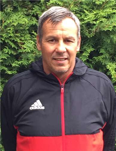 VfB-Coach Paul Becker ist auch in der neuen Saison auf dem Kaiserberg tätig. Foto: privat