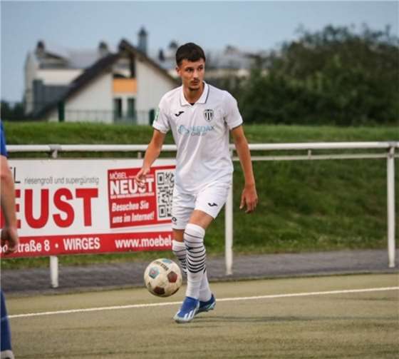 VfB-Mittelfeldakteur Adis Siljkovic markierte den 3:1-Halbzeitstand.