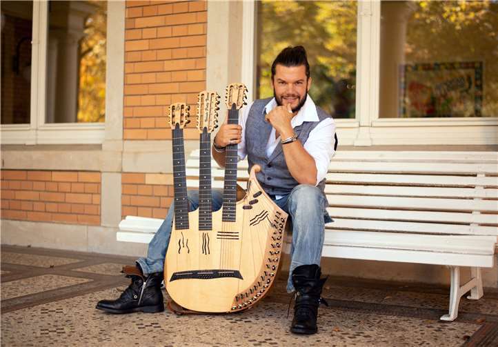 Vicente Patíz freut sich auf sein Konzert in der Kirchenscheune. Foto: privat