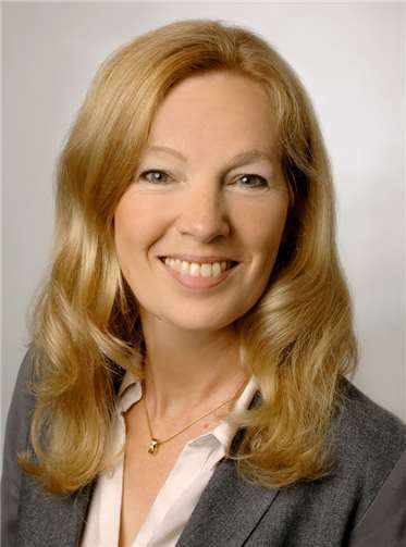 Victoria Dessauer, staatlich anerkannte Ergotherapeutin/Hörtherapeutin. privat