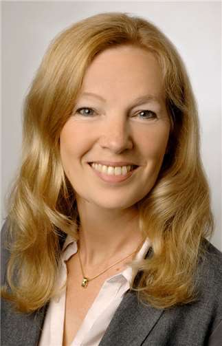 Victoria Dessauer, staatlich anerkannte Ergotherapeutin/Hörtherapeutin. privat