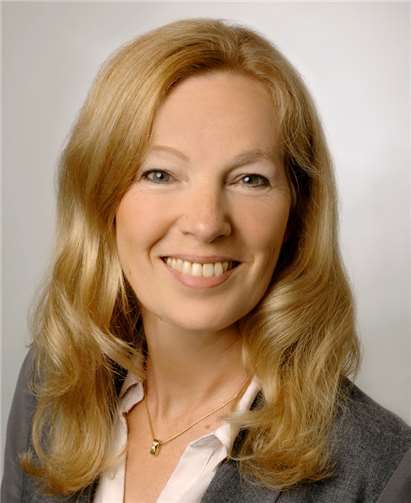 Victoria Dessauer, staatlich anerkannte Ergotherapeutin / Hörtherapeutin. privat