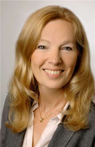 Victoria Dessauer, staatlich anerkannte Ergotherapeutin / Hörtherapeutin. privat