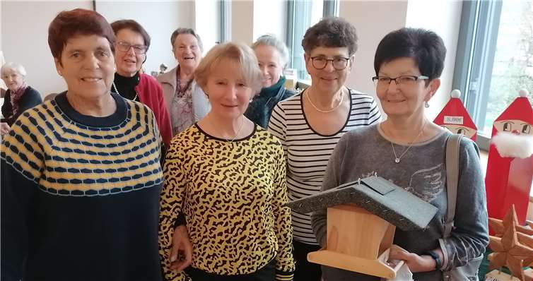 Viel Angebot und großen Andrang zur Mittagszeit gab es beim Adventsbazar der katholischen Frauengmeinschaft. Foto: BL