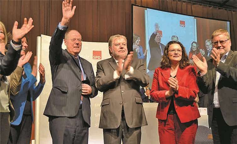 Viel Applaus gab es für Peer Steinbrück und Andrea Nahles. privat