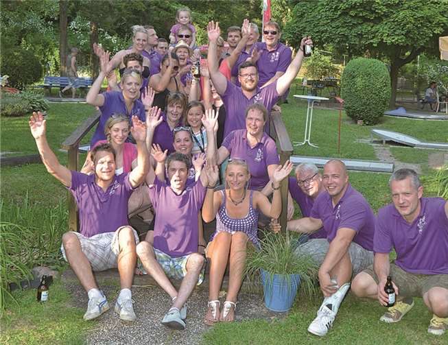 Viel Arbeit für die Vallerer Pänz und mindestens genauso viel Vorfreude: Das 6. Valler Masters am 24. Mai und Rock am Roodes am 20. Juni stehen an.privat