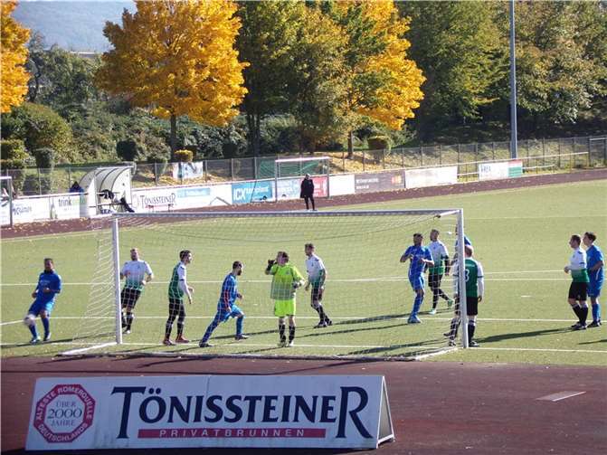 Viel Betrieb im Strafraum des SV Oberzissen. Foto: privat