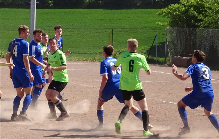 Viel Einsatz warfen die Akteure der SG Nettetal oft in die Waagschale, wie im Heimspiel gegen den SC Wassenach auch des Öfteren mit Erfolg. privat