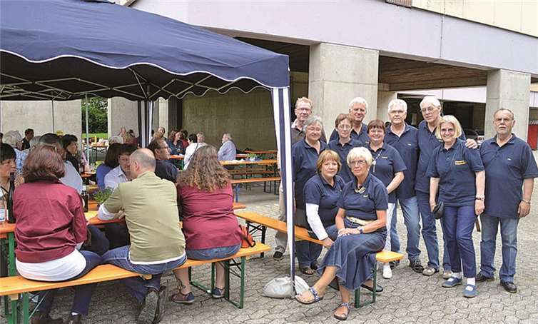 Viel Freude hatten die Fährnarren mit ihren Gästen beim Sommerfest. AB