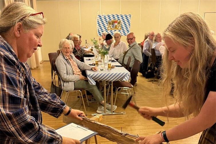 Viel Spaß beim gutbesuchten bayrischen Abend
