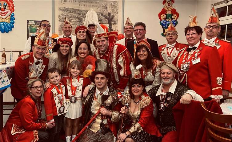 Viel Spaß hatte das Koblenzer Tollitätenpaar während ihres Besuches bei Rhenser.Quellen: Rhenser