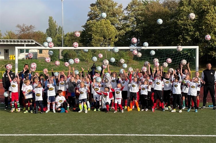Viel Spaß hatten die 62 Kinder im Rheintalstadion beim Feriencamp
